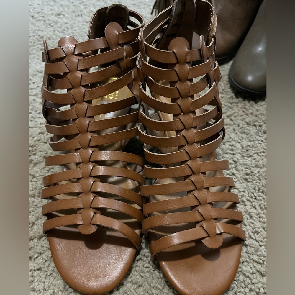 Nwot heeled sandal